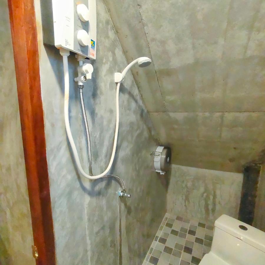 Privatunterkunft Poohry Seaview *