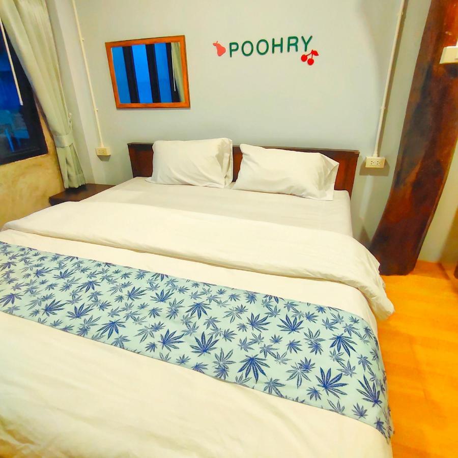 Privatunterkunft Poohry Seaview
