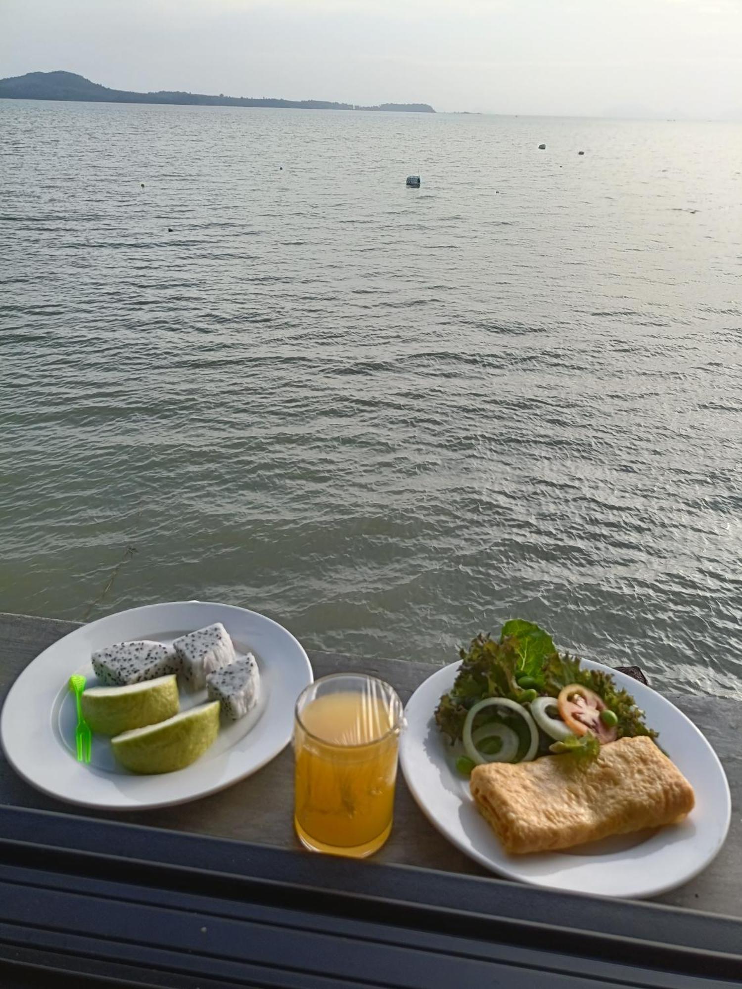 Privatunterkunft Poohry Seaview